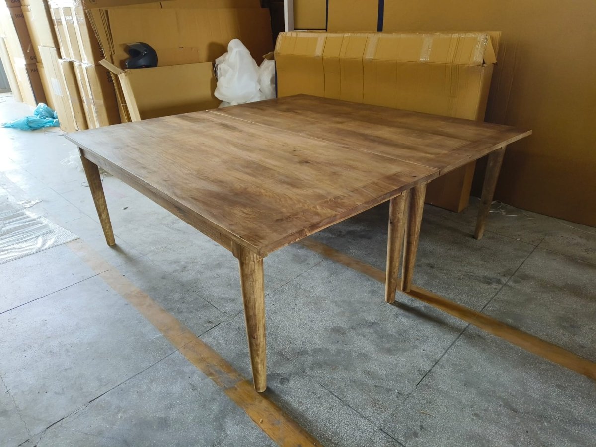 Table à manger en bois de manguier Hampton de 79 pouces - Rustic Furniture Outlet
