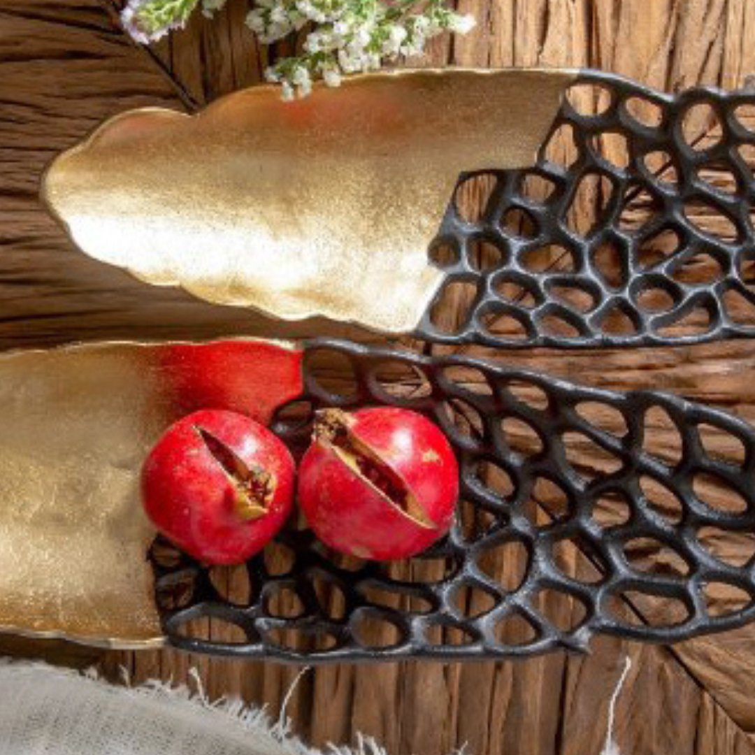 Banana leaf Gloshel tray (set of 2) - Rustic Furniture Outlet