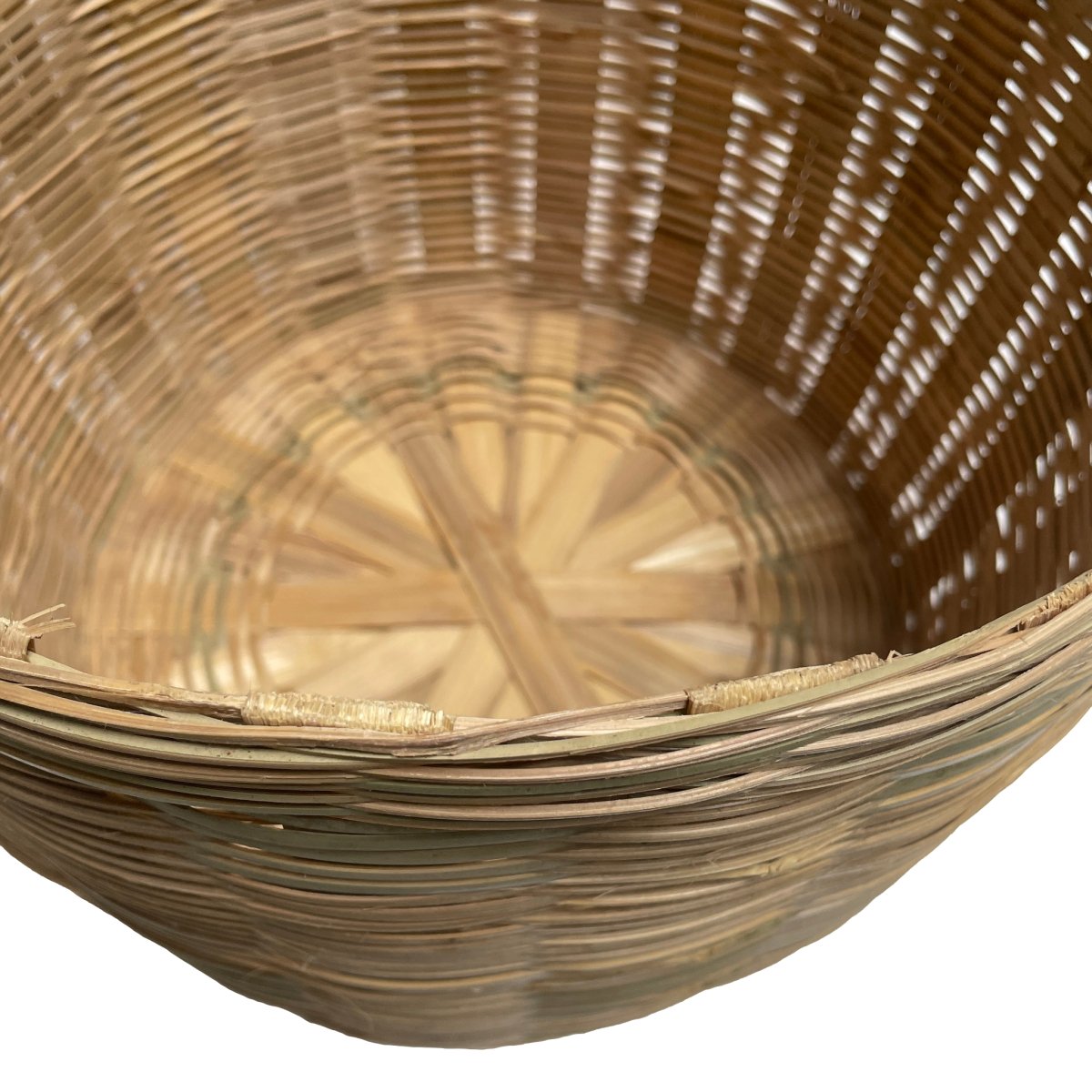 Large Rattan Basket wtih Mango Wood Lid - Rustic Furniture Outlet