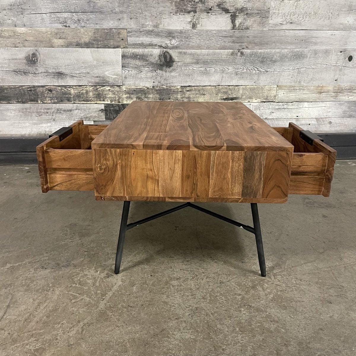 Table basse en bois d'acacia de yoga - Outlet de meubles rustiques