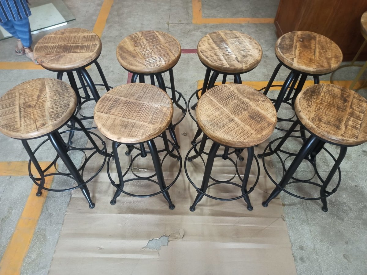 Réglable Mango Wood Industrial Stool - Rustic Furniture Outlet