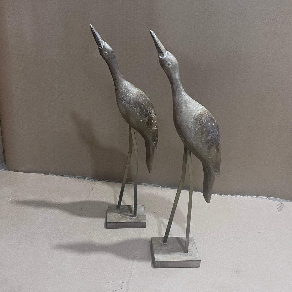 Oiseau décoratif en bois sur pied - Rustic Furniture Outlet