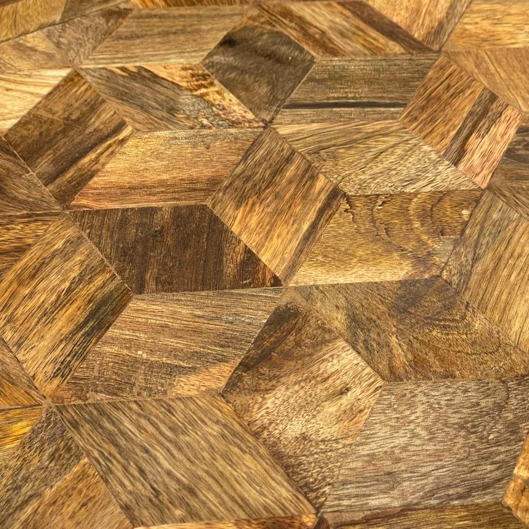 Plateau rectangulaire en bois de manguier avec accents d'angle et poignées en fer - Rustic Furniture Outlet
