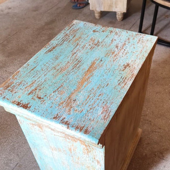 Ensemble de 2 table de nuit antique turquoise vieilli - Rustic Furniture Outlet