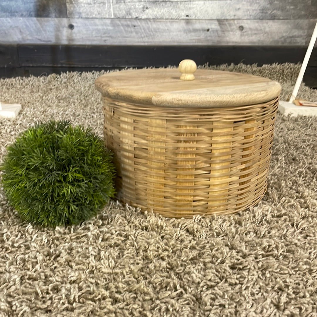 Small Rattan Basket wtih Mango Wood Lid - Rustic Furniture Outlet
