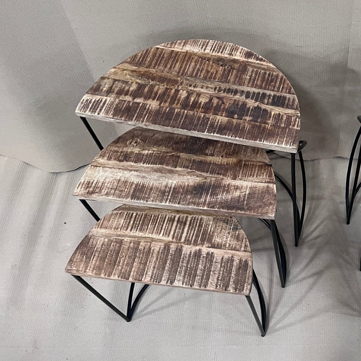 Trivi set of 3 nesting end tables - Rustic Furniture Outlet